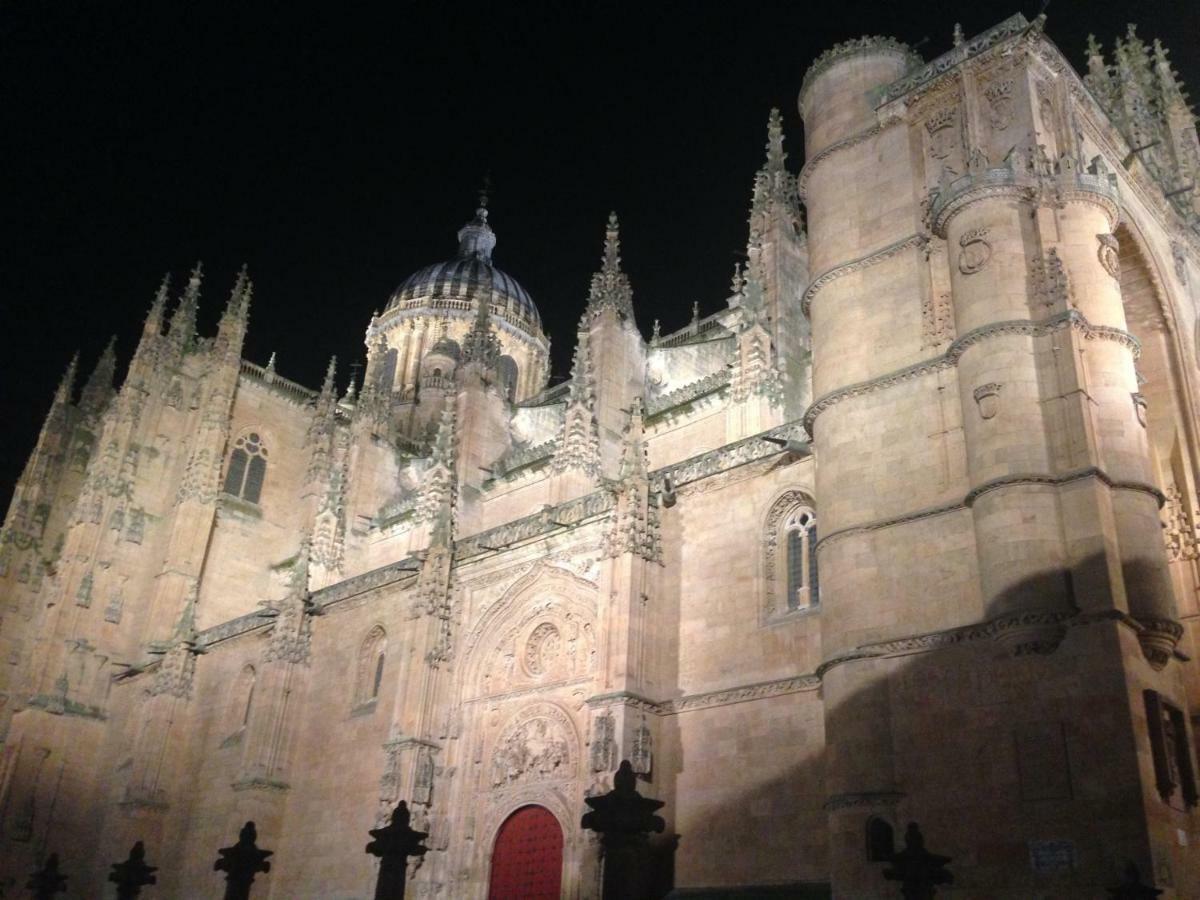 Central Salamanca Apartment Bagian luar foto